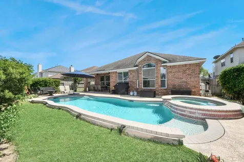 945 Autumn Brook Street Seabrook TX 77586