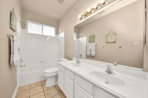 945 Autumn Brook Street Seabrook TX 77586