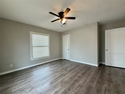 1214 W 5th Street Freeport TX 77541