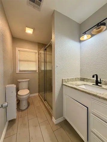 1214 W 5th Street Freeport TX 77541