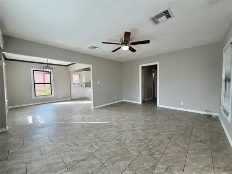 1214 W 5th Street Freeport TX 77541