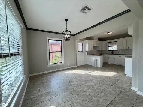 1214 W 5th Street Freeport TX 77541