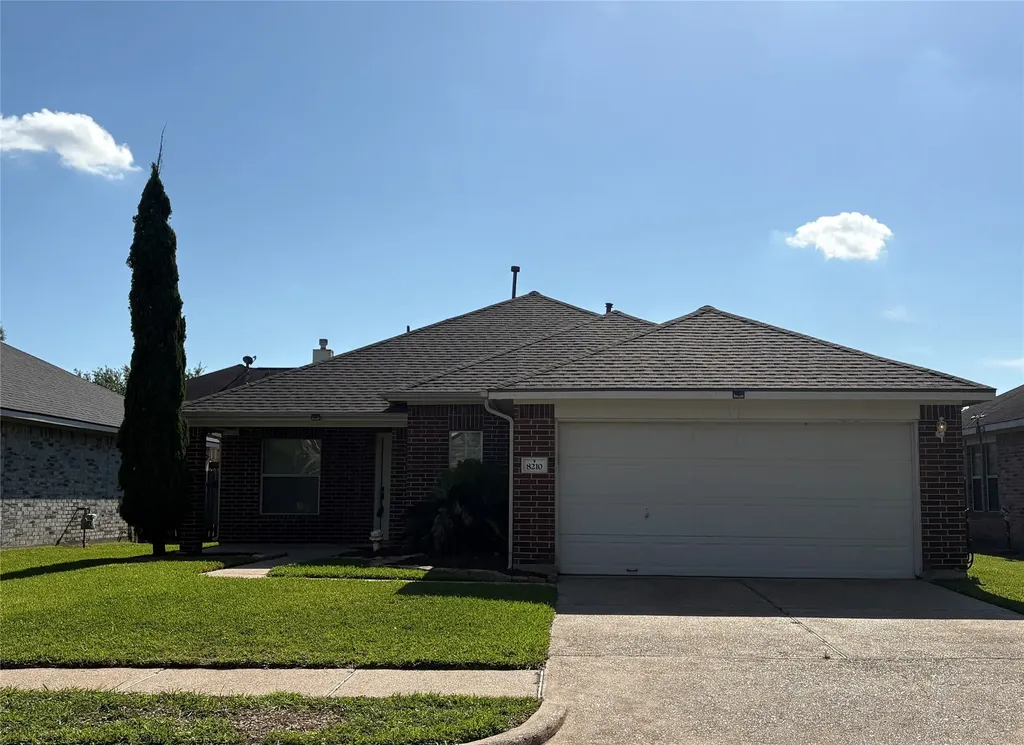 8210 Greenleaf Street Baytown TX 77523
