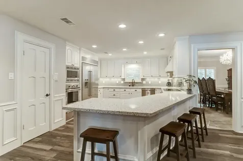 14 Shorelake Drive Kingwood TX 77339