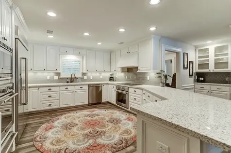 14 Shorelake Drive Kingwood TX 77339