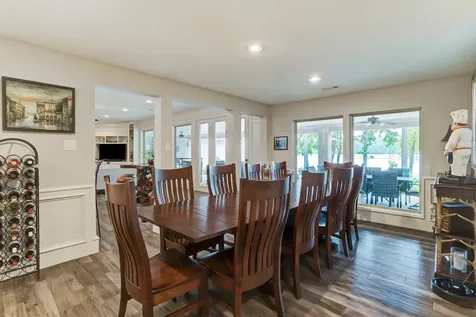 14 Shorelake Drive Kingwood TX 77339