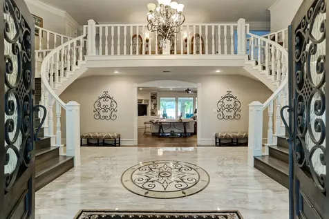 14 Shorelake Drive Kingwood TX 77339