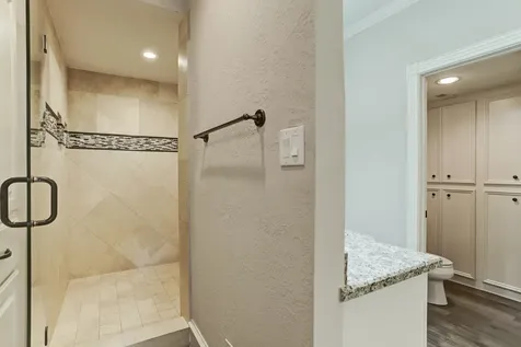 14 Shorelake Drive Kingwood TX 77339