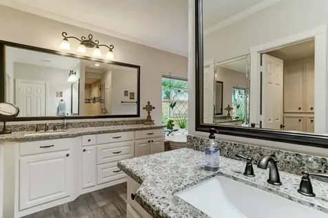 14 Shorelake Drive Kingwood TX 77339