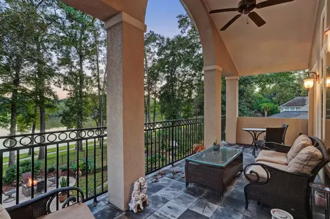 14 Shorelake Drive Kingwood TX 77339