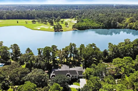 14 Shorelake Drive Kingwood TX 77339