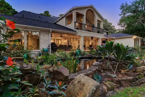 14 Shorelake Drive Kingwood TX 77339