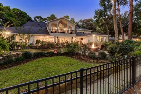 14 Shorelake Drive Kingwood TX 77339