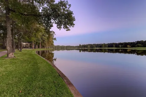 14 Shorelake Drive Kingwood TX 77339