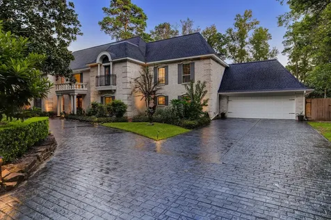14 Shorelake Drive Kingwood TX 77339