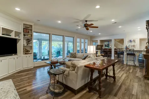 14 Shorelake Drive Kingwood TX 77339