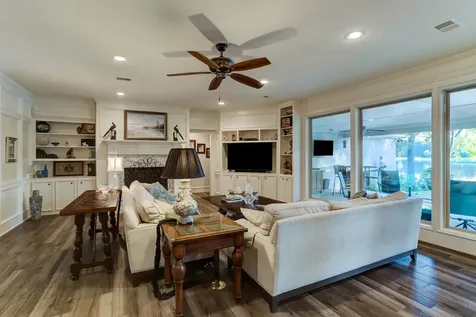 14 Shorelake Drive Kingwood TX 77339