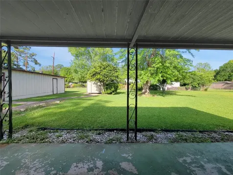 2295 Chester Street Dayton TX 77535