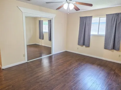 518 Walnut Street Lake Jackson TX 77566