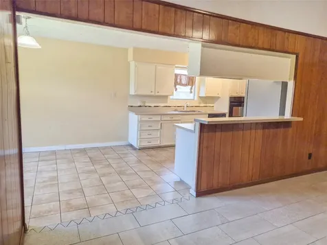 518 Walnut Street Lake Jackson TX 77566