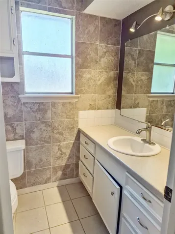 518 Walnut Street Lake Jackson TX 77566