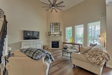 128 Shane Street Montgomery TX 77316