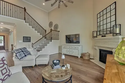 128 Shane Street Montgomery TX 77316