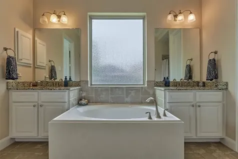 128 Shane Street Montgomery TX 77316