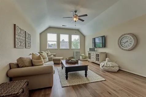 128 Shane Street Montgomery TX 77316