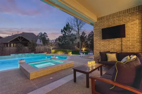 128 Shane Street Montgomery TX 77316
