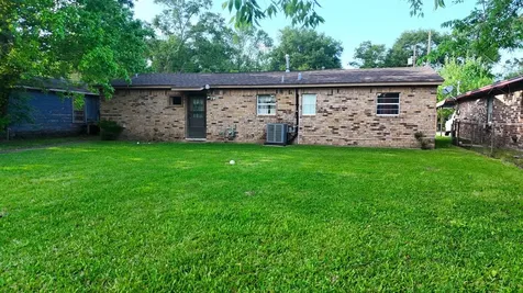 1465 Fairway Street Beaumont TX 77703