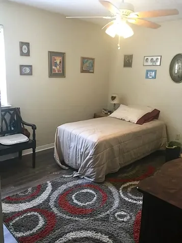 2402 Sycamore Avenue B3 Huntsville TX 77320