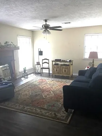 2402 Sycamore Avenue B3 Huntsville TX 77320