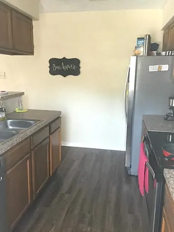 2402 Sycamore Avenue B3 Huntsville TX 77320