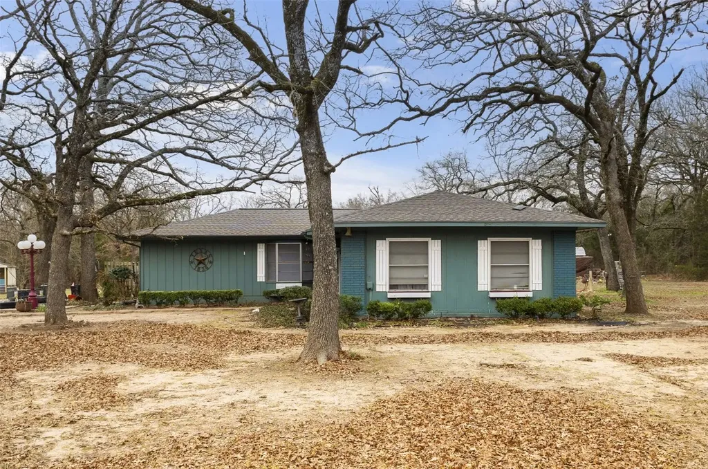 4145 County Road 3321 Greenville TX 75402