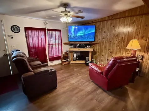 11813 13th Street Santa Fe TX 77510