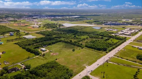 00 25 Avenue Texas City TX 77590