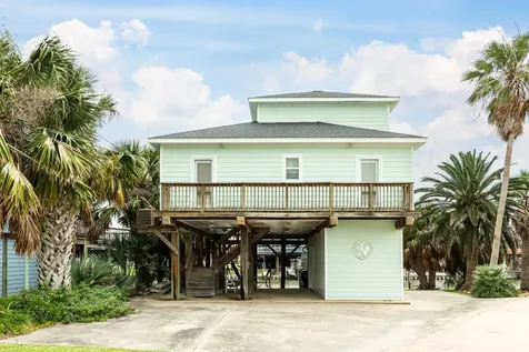 139 Driftwood Road Freeport TX 77541