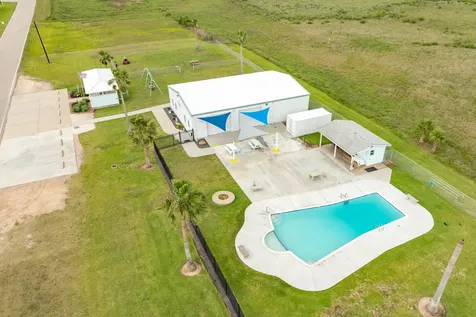 139 Driftwood Road Freeport TX 77541