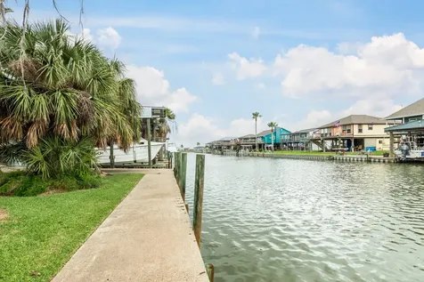139 Driftwood Road Freeport TX 77541