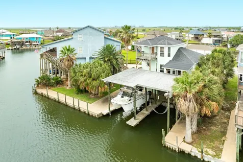 139 Driftwood Road Freeport TX 77541