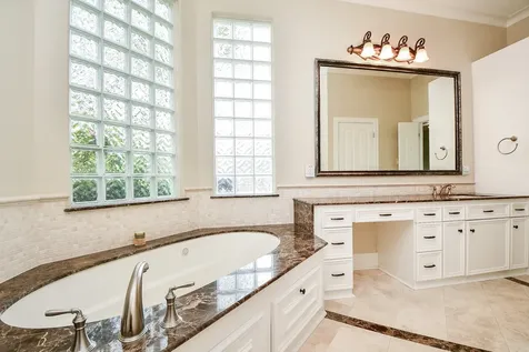 12711 Waterside Way Houston TX 77041