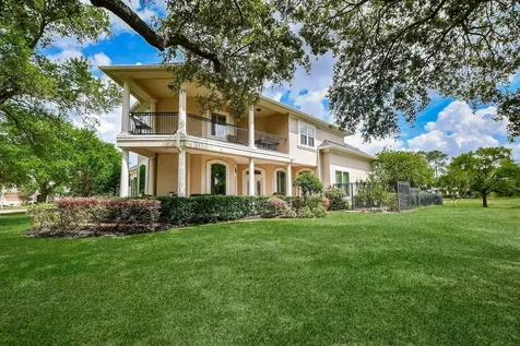 12711 Waterside Way Houston TX 77041