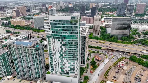 4521 San Felipe Street 2602 Houston TX 77027
