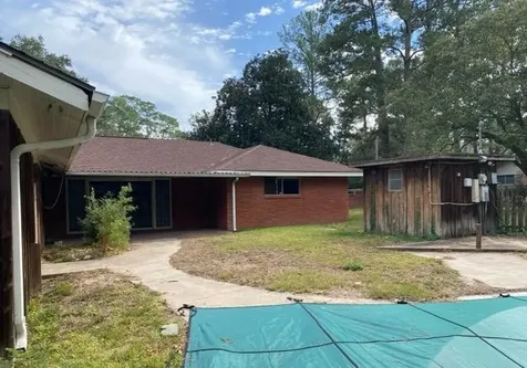 1002 S College Avenue Cleveland TX 77327