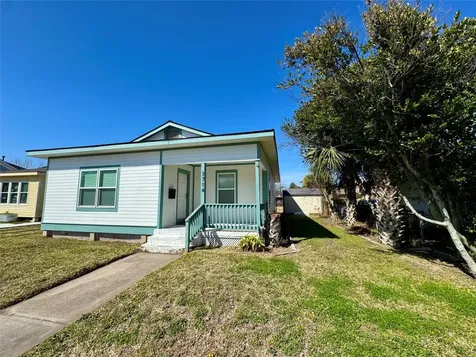 3714 Avenue S 1/2 Galveston TX 77550
