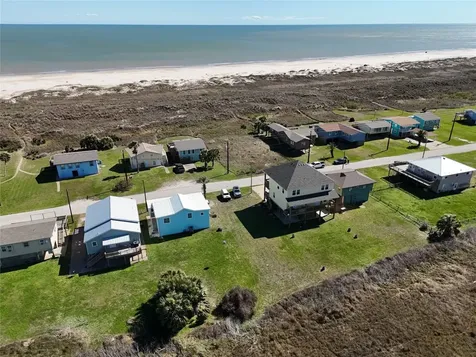 521 Beachfront Drive Matagorda TX 77457