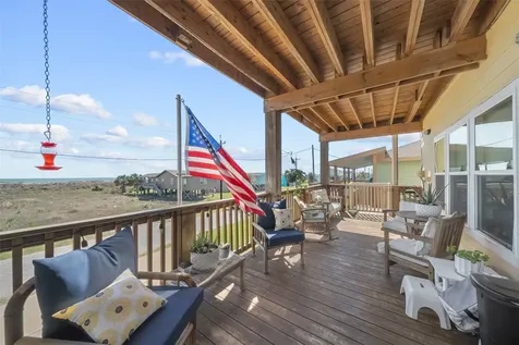 521 Beachfront Drive Matagorda TX 77457