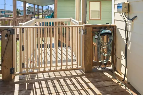 521 Beachfront Drive Matagorda TX 77457