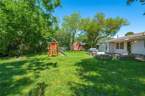 1216 15th Avenue N Texas City TX 77590